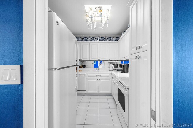 Building Photo - 2600 N Flagler Dr