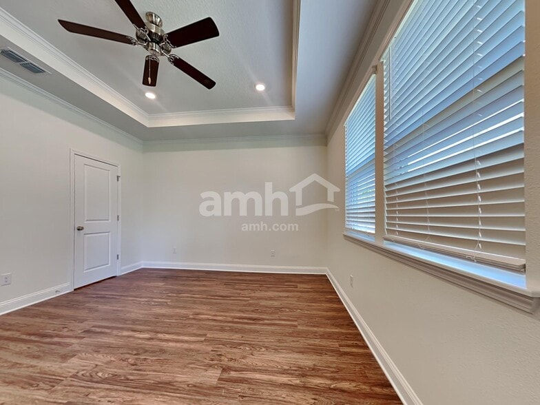 Building Photo - 139 Onate Cir