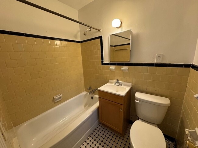 Building Photo - Pensacola - Warrington - 1 Bedroom, 1 Bathroom