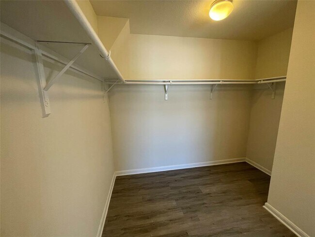 Building Photo - 13022 Mills Creek Meadow Dr