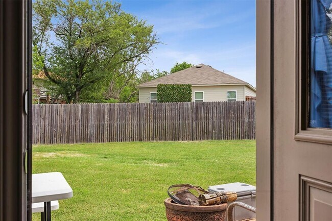 Building Photo - 1413 Coffee Tree Dr