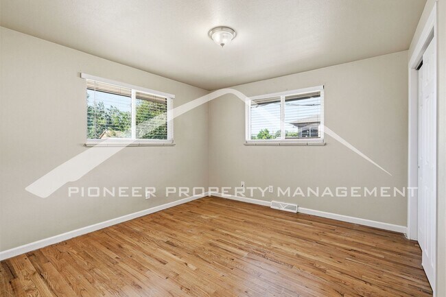 Building Photo - Spacious Home with Washer/Dryer and Storage Shed