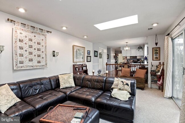 Building Photo - 2131 Silentree Dr