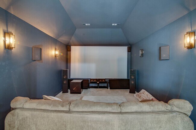 Building Photo - McKinney living at its finest 3,155 sqft., 4 bed 3 bath on a 7,455 sqft Lot