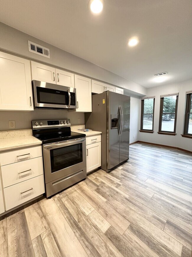 Building Photo - Great condo in Pelican Dunes!