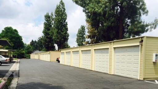 Building Photo - 3910 W Beechwood Ave