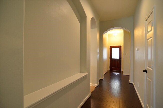 Building Photo - 11219 English Rose Trail