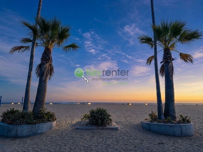 Building Photo - 1510 W Oceanfront