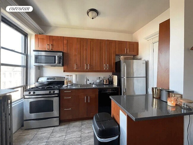 Building Photo - 109 MacDonough St