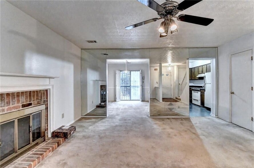 Building Photo - 3241 Shadow Walk Ln