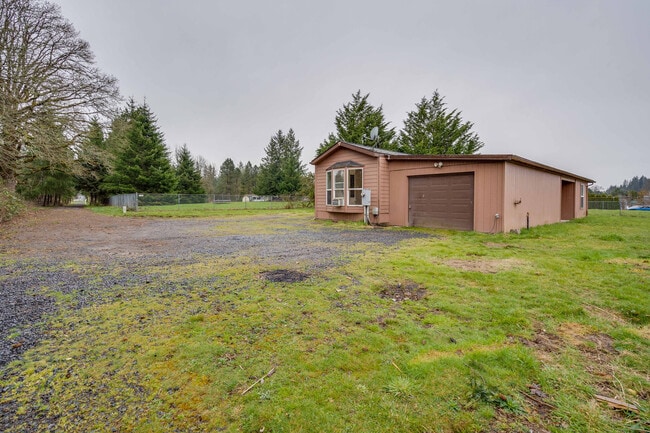 Building Photo - Country Living on a Private Acreage in Camas  - 2 Bedroom 1 Bath Manufactured Home