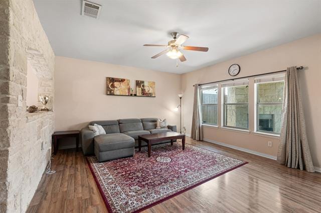 Building Photo - 5212 Seashore Ln