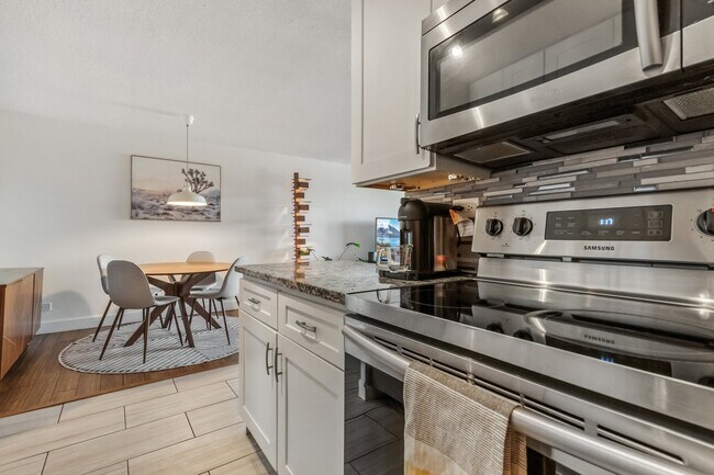 Building Photo - 4800 Hale Pky