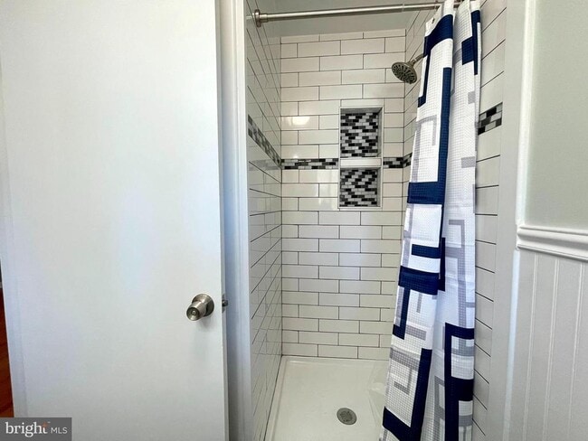 Building Photo - 9457 Boyds Turn Rd