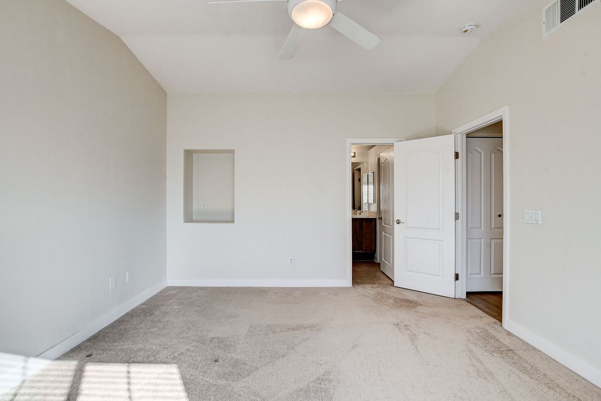 Building Photo - 7320 Camrose Ridge Pl