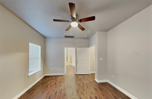 Building Photo - Charming 4-Bedroom Retreat Designed for Everyday Comfort