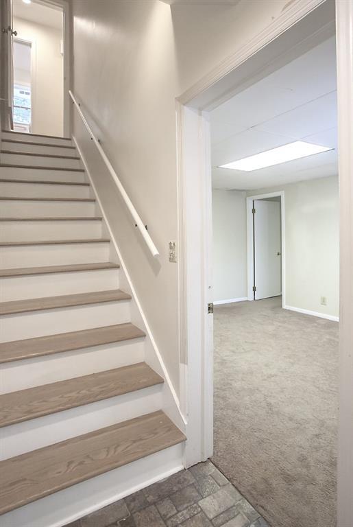 Building Photo - 1655 Ridgewood Dr NE