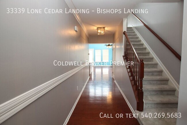 Building Photo - 33339 Lone Cedar Landing