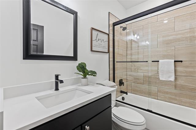 Building Photo - 1900 Rosemary