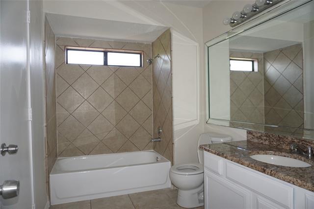 Building Photo - 2609 Hamilton Dr