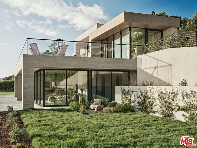 Building Photo - 0 Andromeda Ln