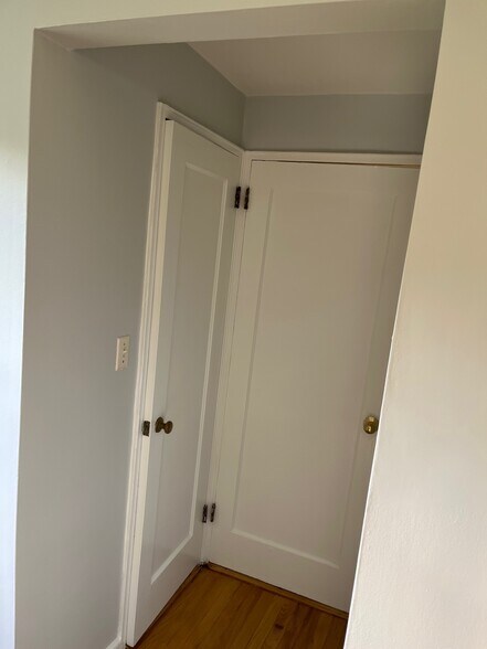 Building Photo - 15A Carolyn Ter