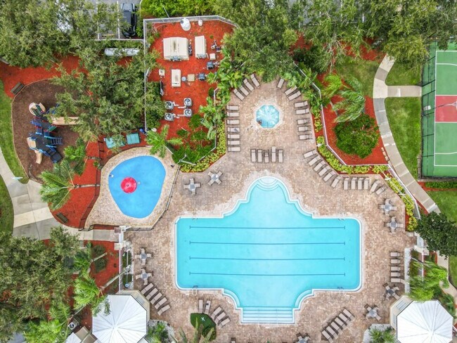 Building Photo - 2314 Silver Palm Dr