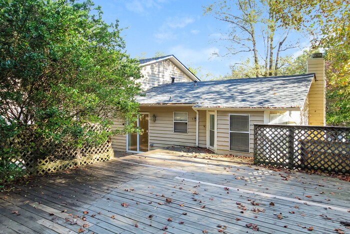 Building Photo - 5017 Dekalb Way