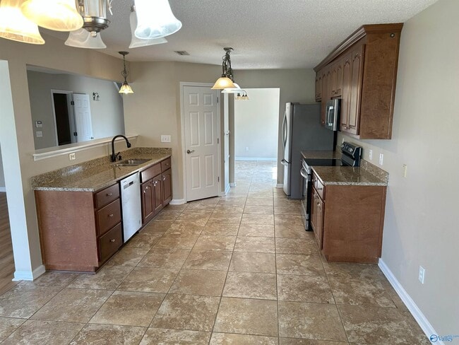 Building Photo - 104 Preston Cir