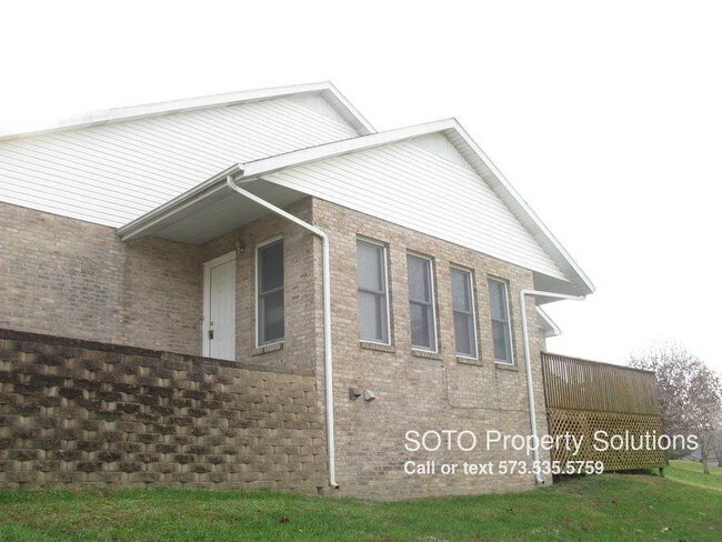 Building Photo - 2BD/2BA Duplex in Stonebridge Subdivision