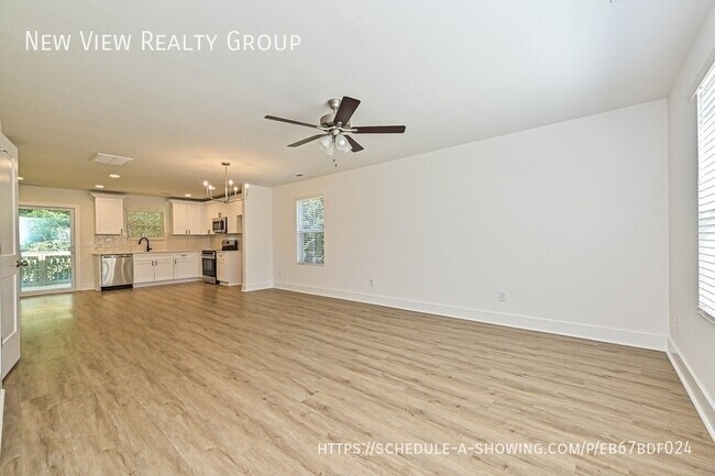 Building Photo - 580 Pleasant Ave