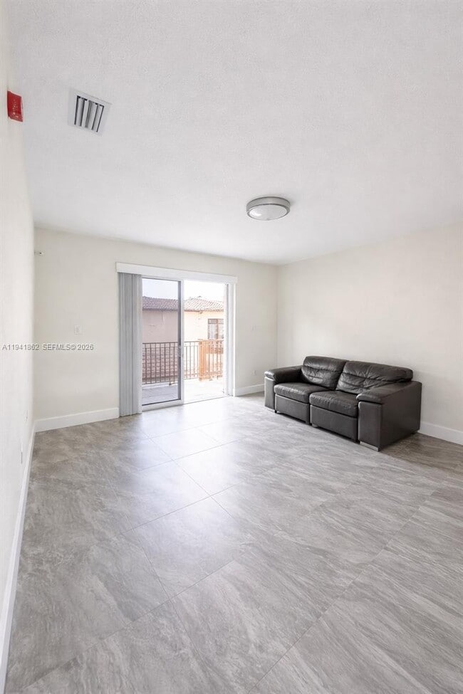 Building Photo - 8851 NW 119th St