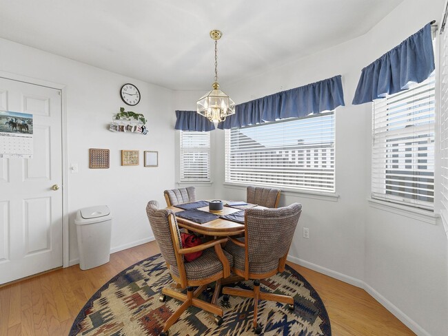 Building Photo - ? Easy Living in Loveland | Fireplace + Prime Hwy 287 Location