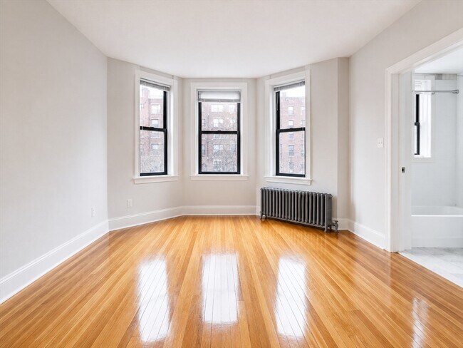 Building Photo - 107 Jersey St