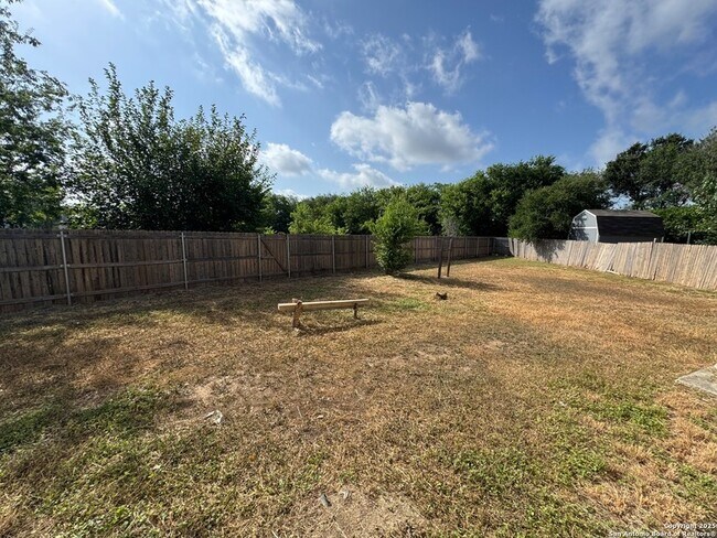 Building Photo - 5702 Canterbury Run