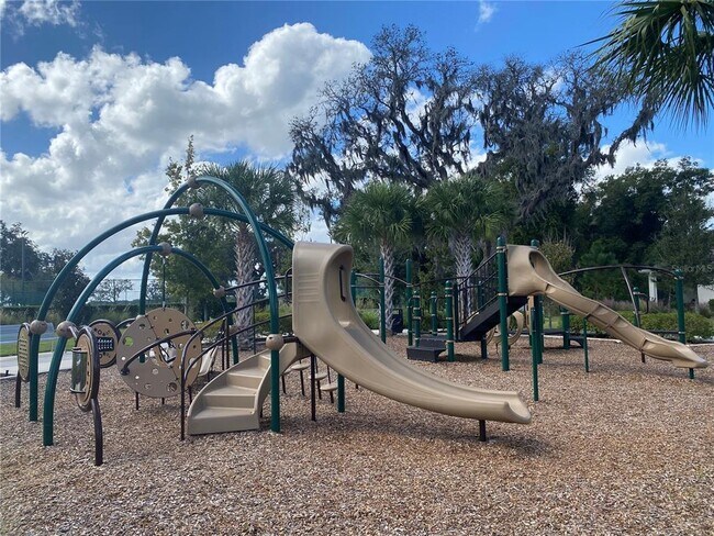 Building Photo - 1817 Summer Serenity Dr