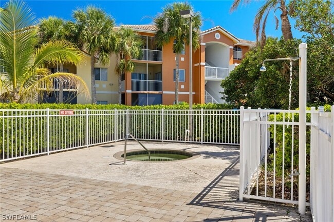 Building Photo - 6401 Aragon Way