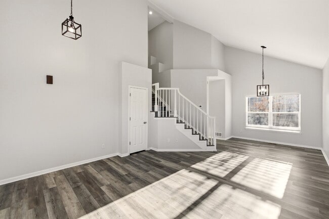 Building Photo - Beautiful Stroh Ranch 4 Bedroom, 2.5 Bath Home, Brand New Kitchen Appliances READY JUNE 5th