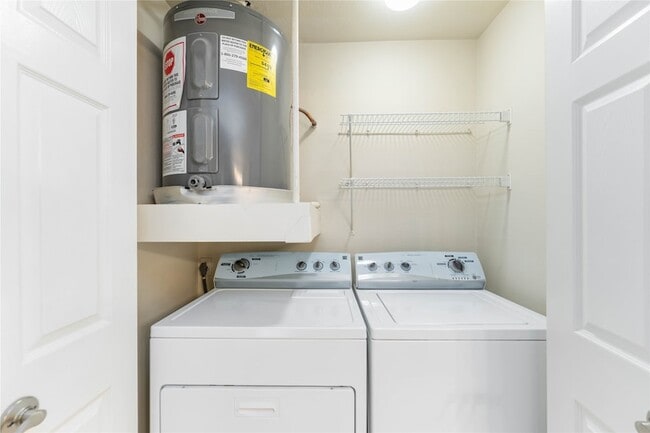 Building Photo - 3231 Allen Pkwy