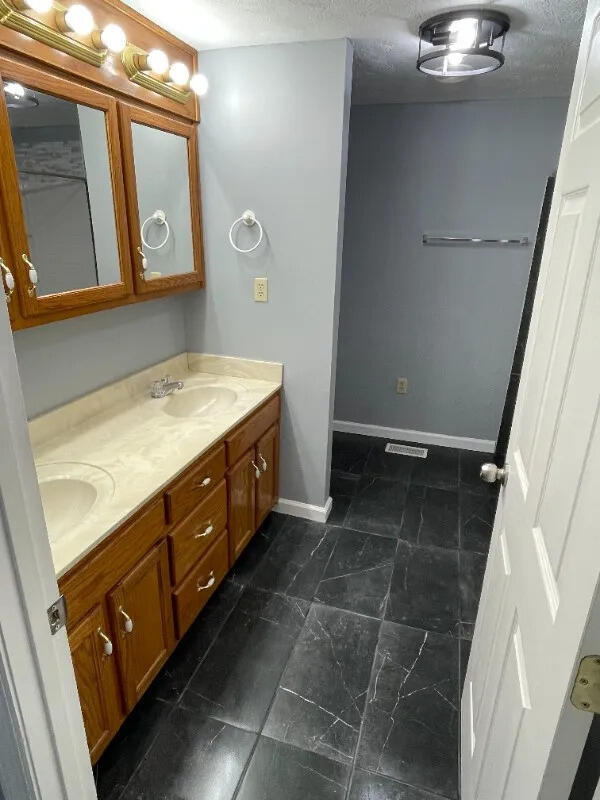 Building Photo - 239 N McWhorter St