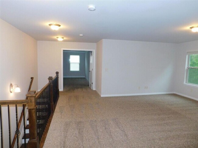 Building Photo - 3300 Mulberry Cv Wy