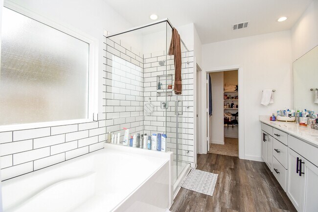 Building Photo - 4730 Torcello Fls Ln