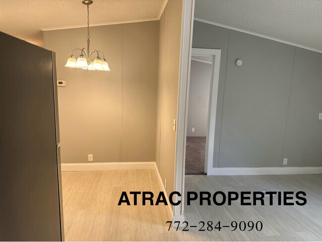 Building Photo - 608 NE Diana Terrace