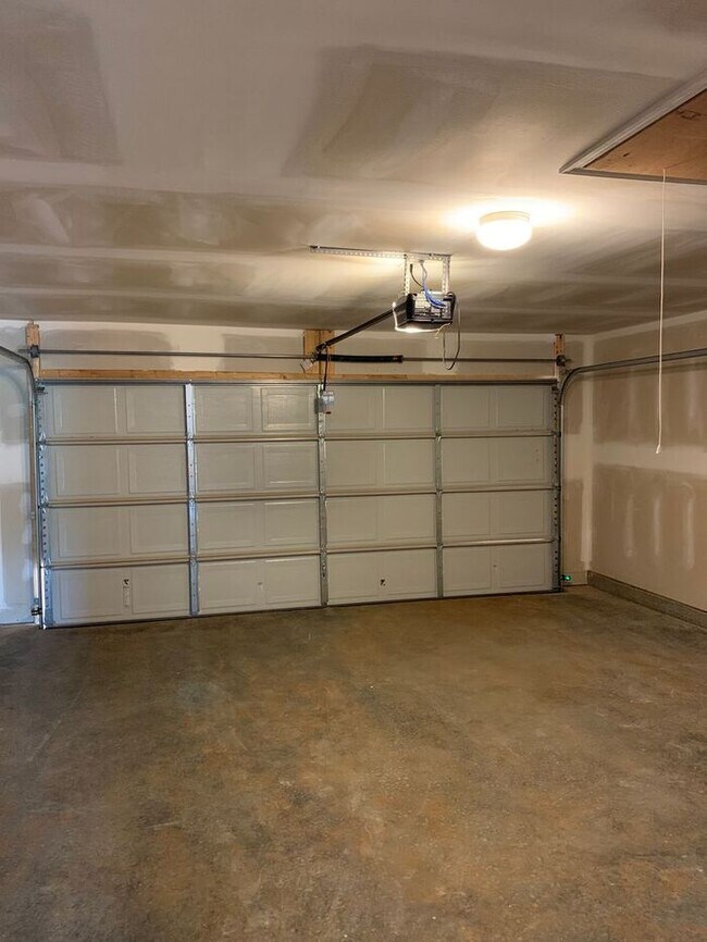 Building Photo - BRAND NEW Three Bedroom | Two Bath Home in...