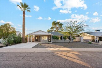 Building Photo - Paradise Valley; No HOA