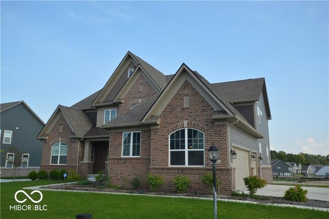 Building Photo - 5193 Rangewood Dr