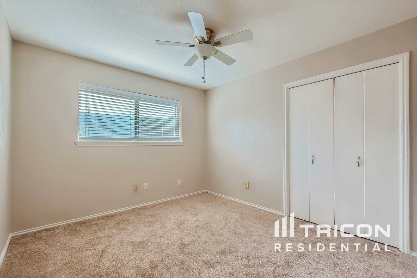Building Photo - 4922 Willowhaven Cir