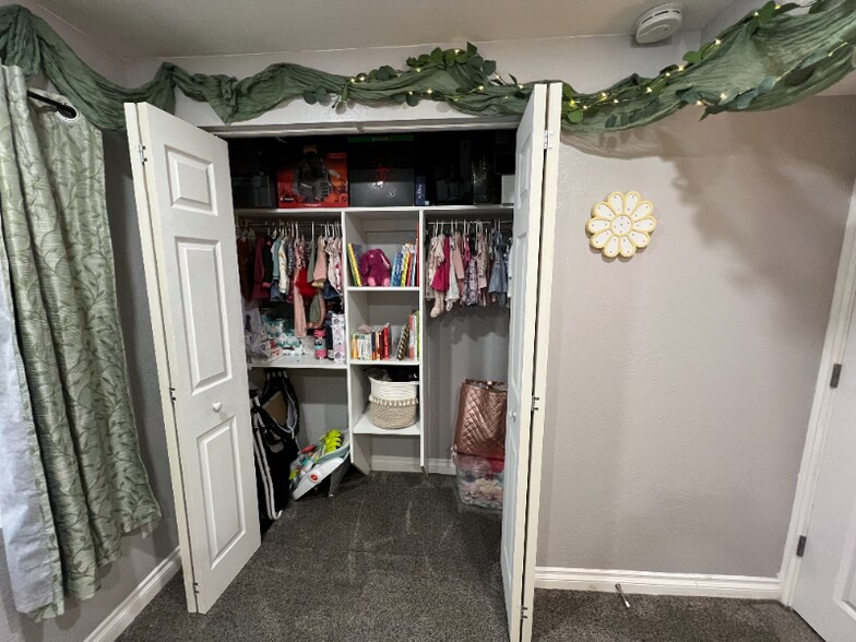 Building Photo - 7023 W Saw Timber Way