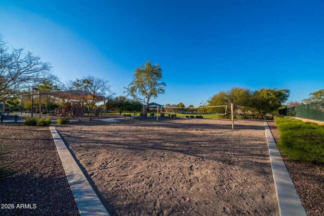 Building Photo - 2681 E Hampton Ln