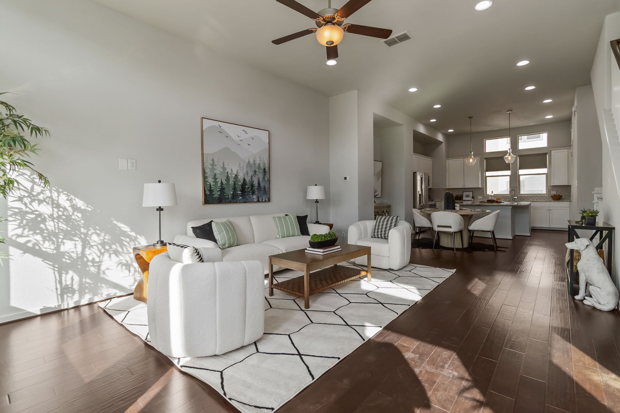 Building Photo - 2104 N Saint Marys St